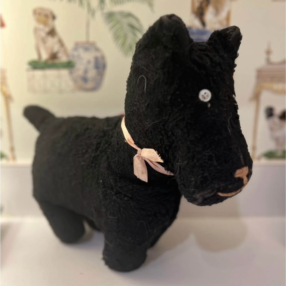 Charming Antique Scottie Dog with Pink Ribbon